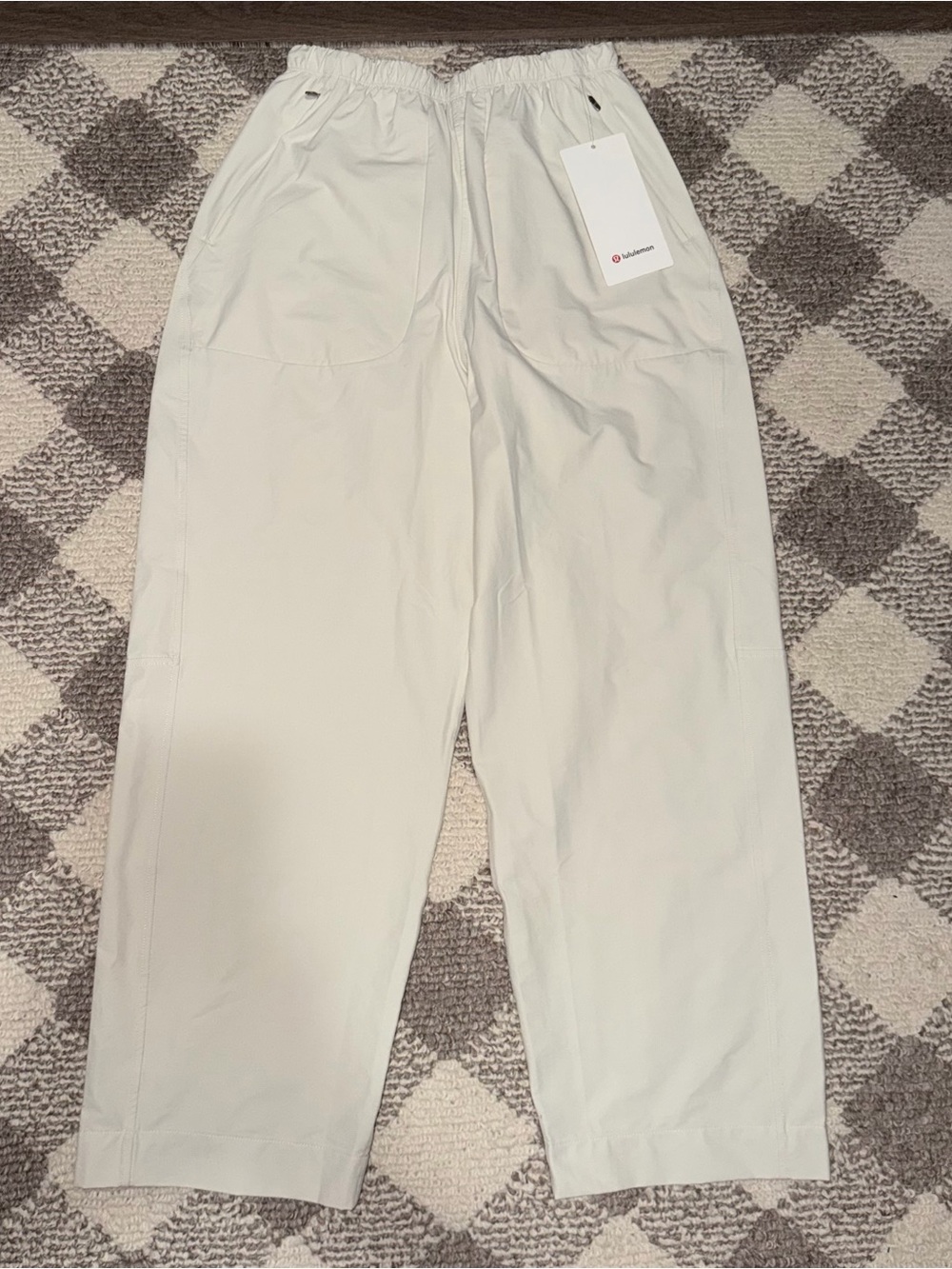 lululemon athletica Women’s Lightweight MR Barrel Leg Crop Pant